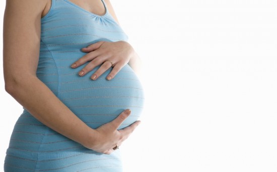 dau hieu mang thai 41 550x343 - Phụ nữ nên làm gì khi biết mình có thai